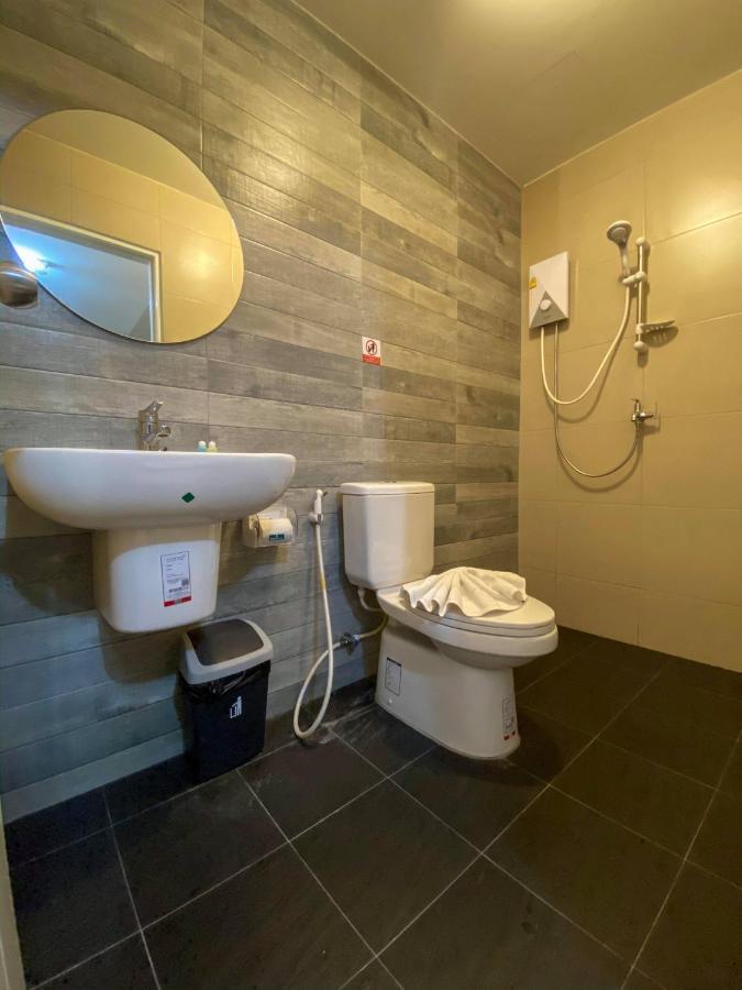 Hotel Beam House à Patong Extérieur photo