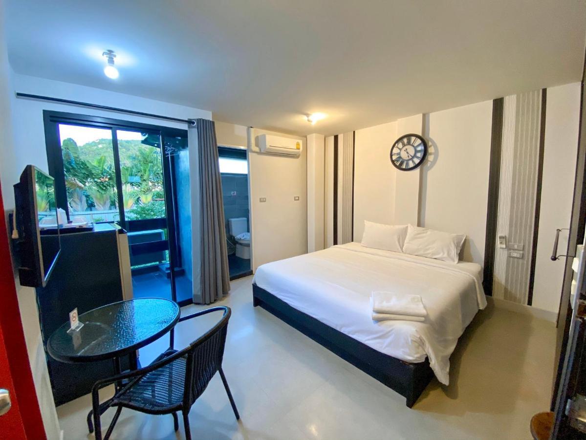 Hotel Beam House à Patong Extérieur photo